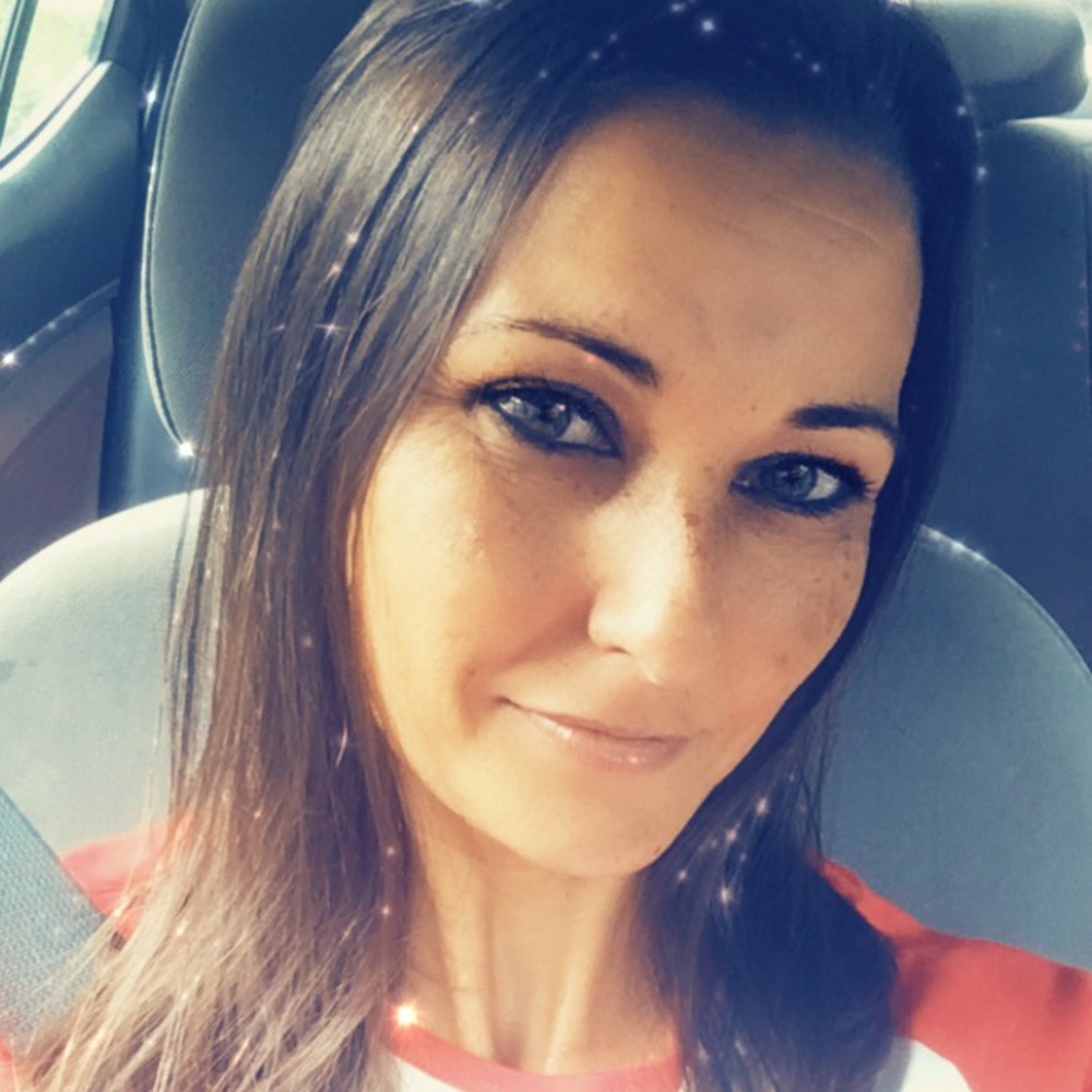 Meet your Posher, Crystal
